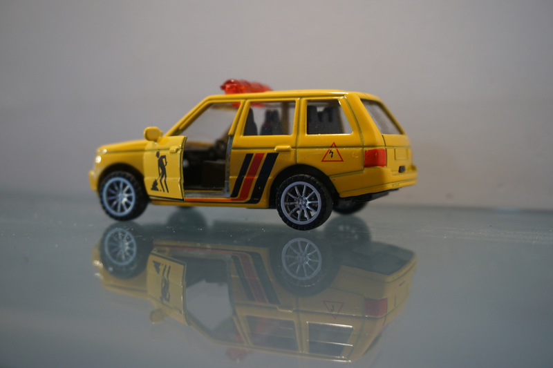 Illustration for article titled Audi SUV & Range Rover